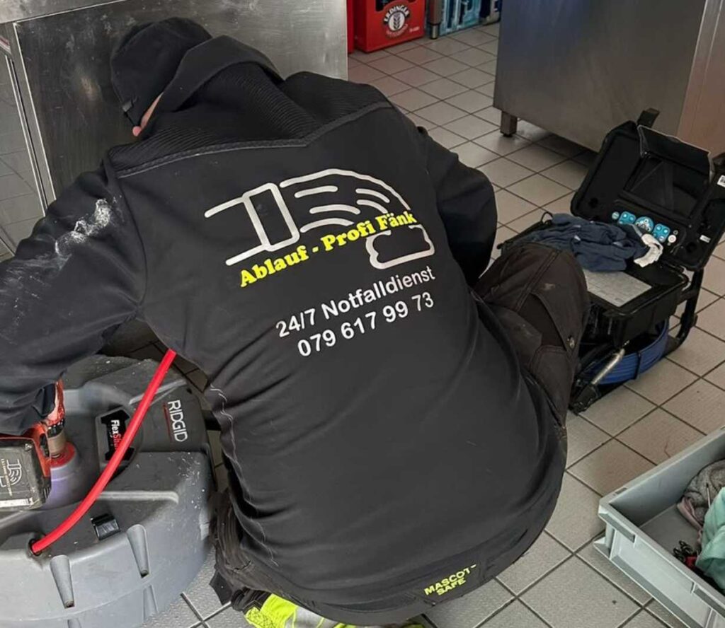 Allround Handwerker Firmenlogo mit Kontaktangaben